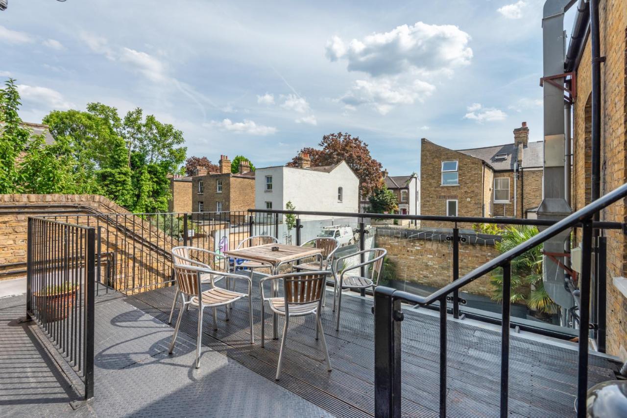 3 bed, 2 bath with terrace & local entertainment - B&B