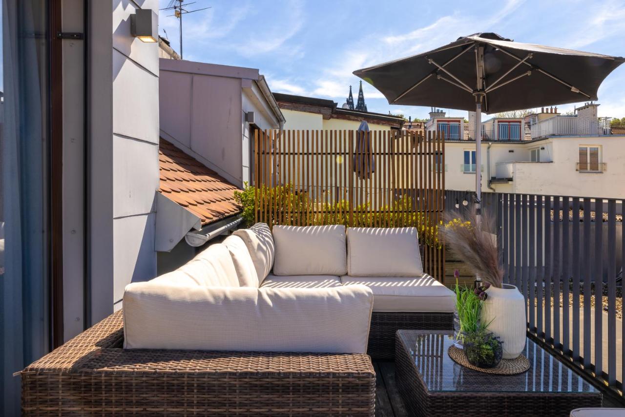 Peaceful Terrace Loft with AC Near Vyšehrad by EasyBNB Premium - B&B Praga