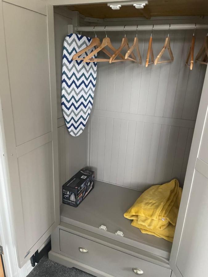 Zweibettzimmer mit eigenem Bad