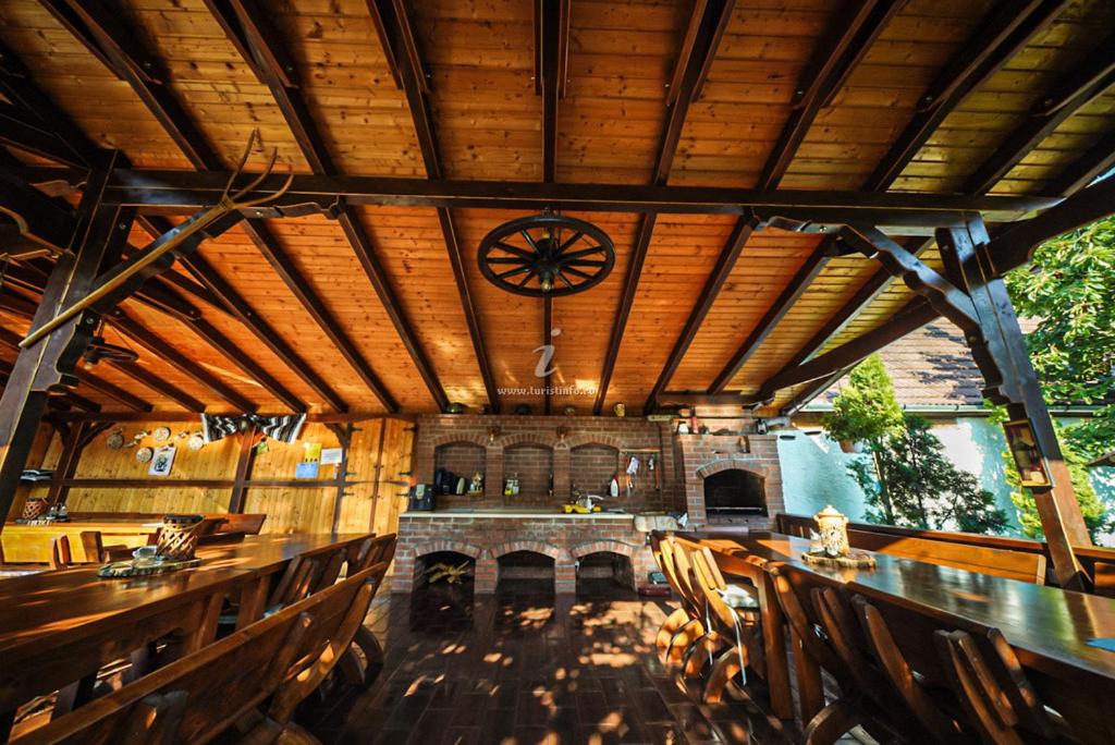 Pensiunea Călin - B&B