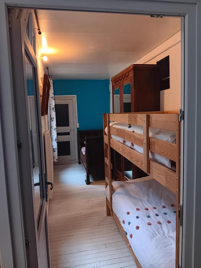Deluxe Room (1 adult + 2 children)