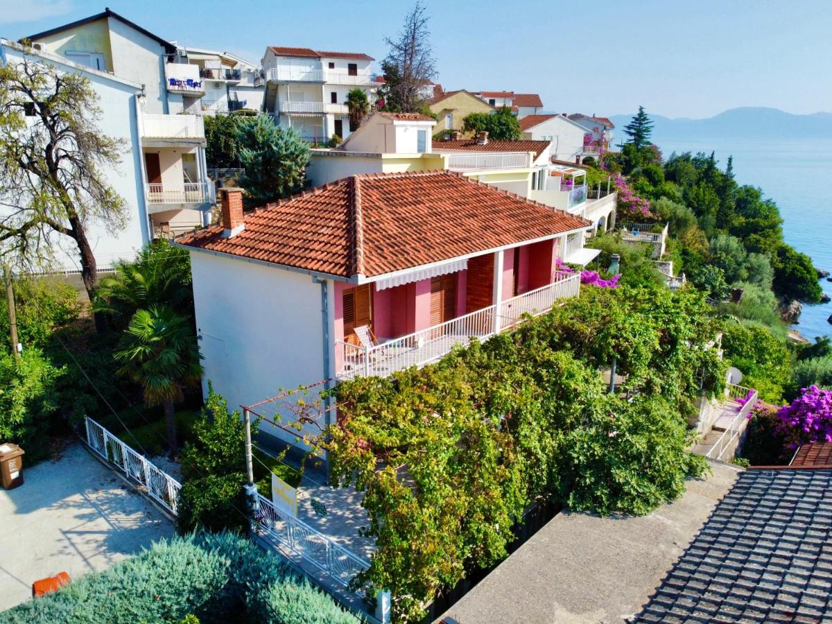 Podaca Holiday House with Sea View - B&B