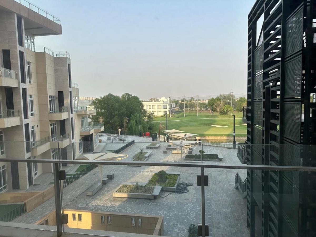 Defence Raya Golf & Country Club Apartments - B&B