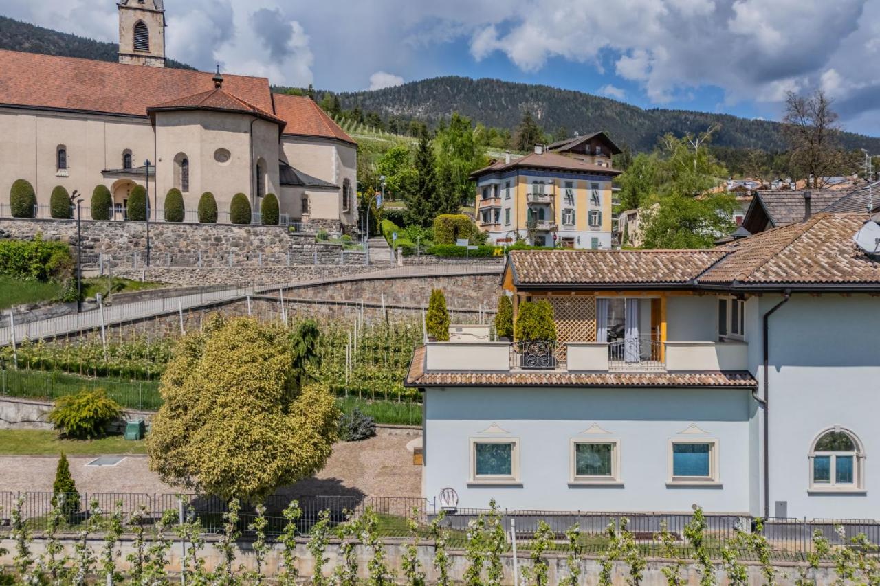 Villa Azzurra, Cloz Ospitar - B&B