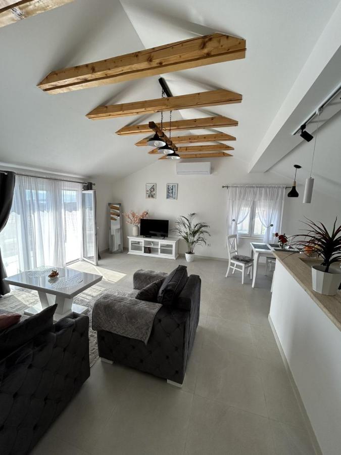 Teodora Apartment - Chambres d’hôtes