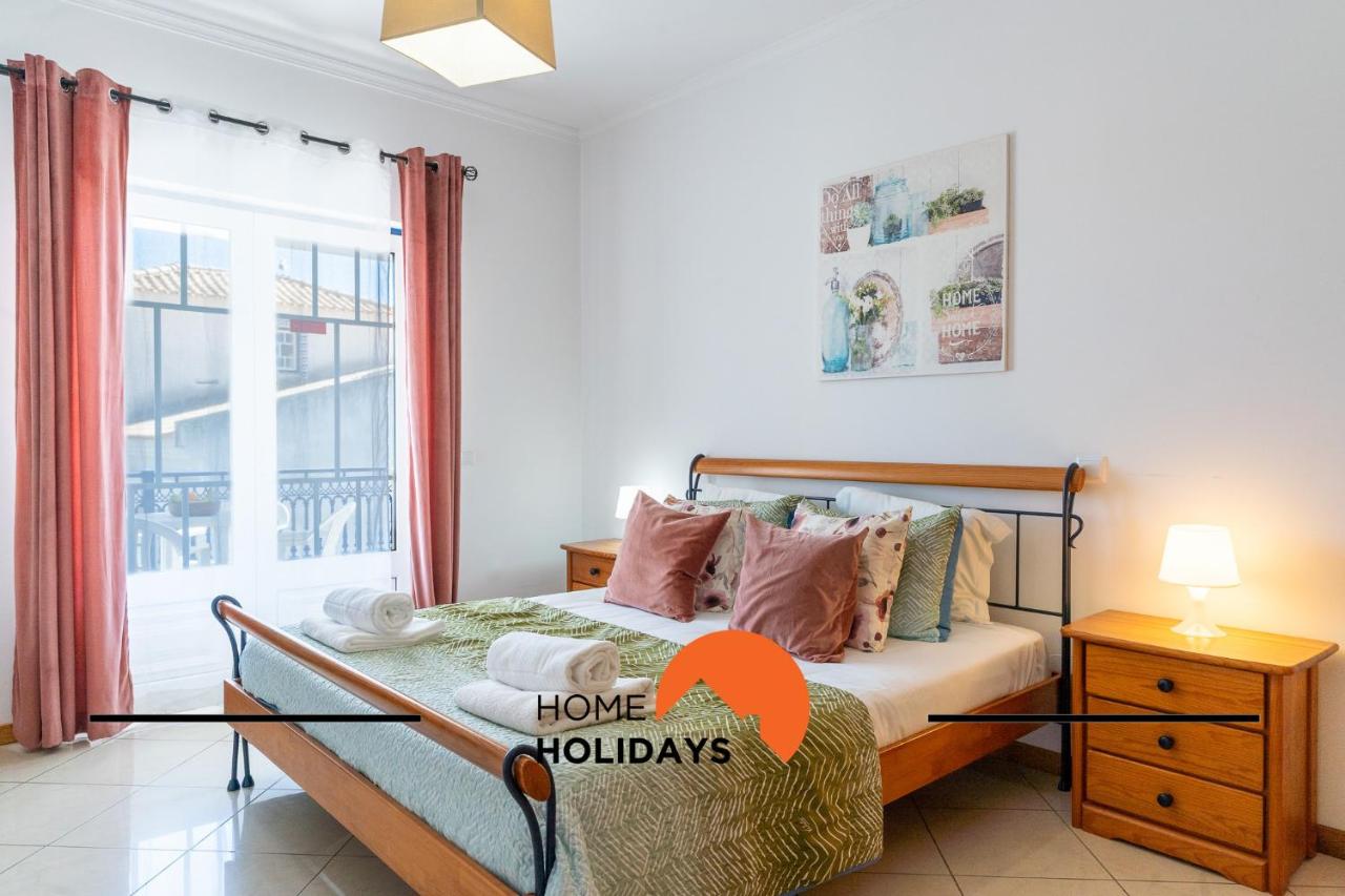 One-Bedroom Apartment with Balcony