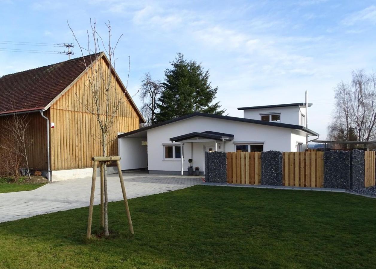 Ferienwohnung am Weinberg - B&B
