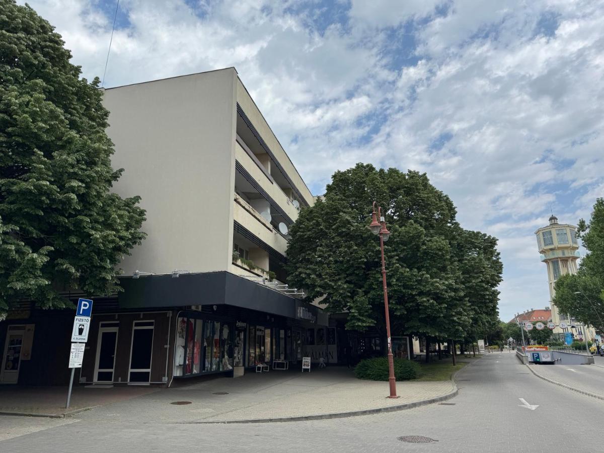 Mokka Spot Belvárosi Apartman - B&B Siófok