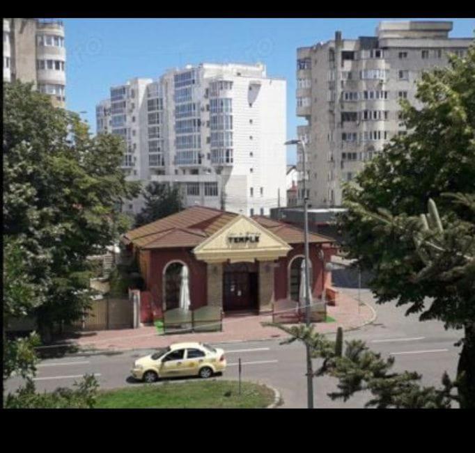 Budget-Friendly 2BR Apartment Near the Sea - Smart Layout for Privacy - B&B