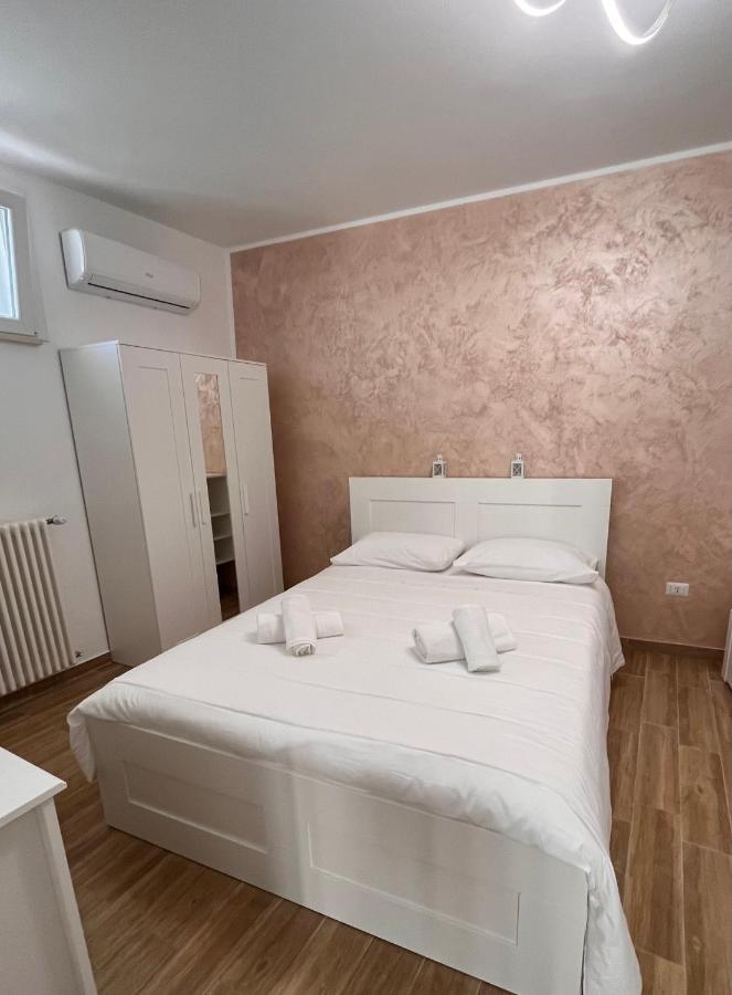 La vista sulle grotte L affaccio - Bed and Breakfast