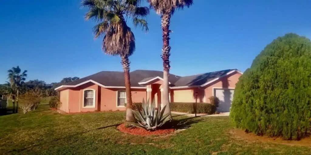 Golf & Poolside Paradise - B&B