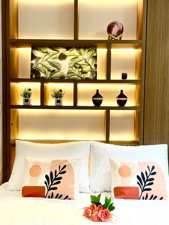 Seocho Avenue near Gangnam - B&B Seoul