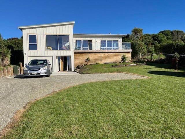 Kakanui Coastal Retreat - B&B