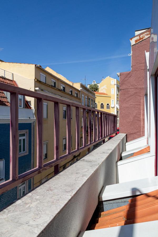 Apartamento con balcón