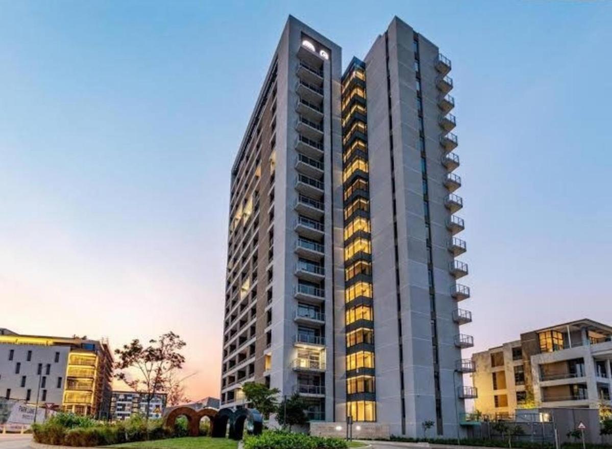 Menlyn Maine Trilogy 512 - Ferienwohnung Pretoria