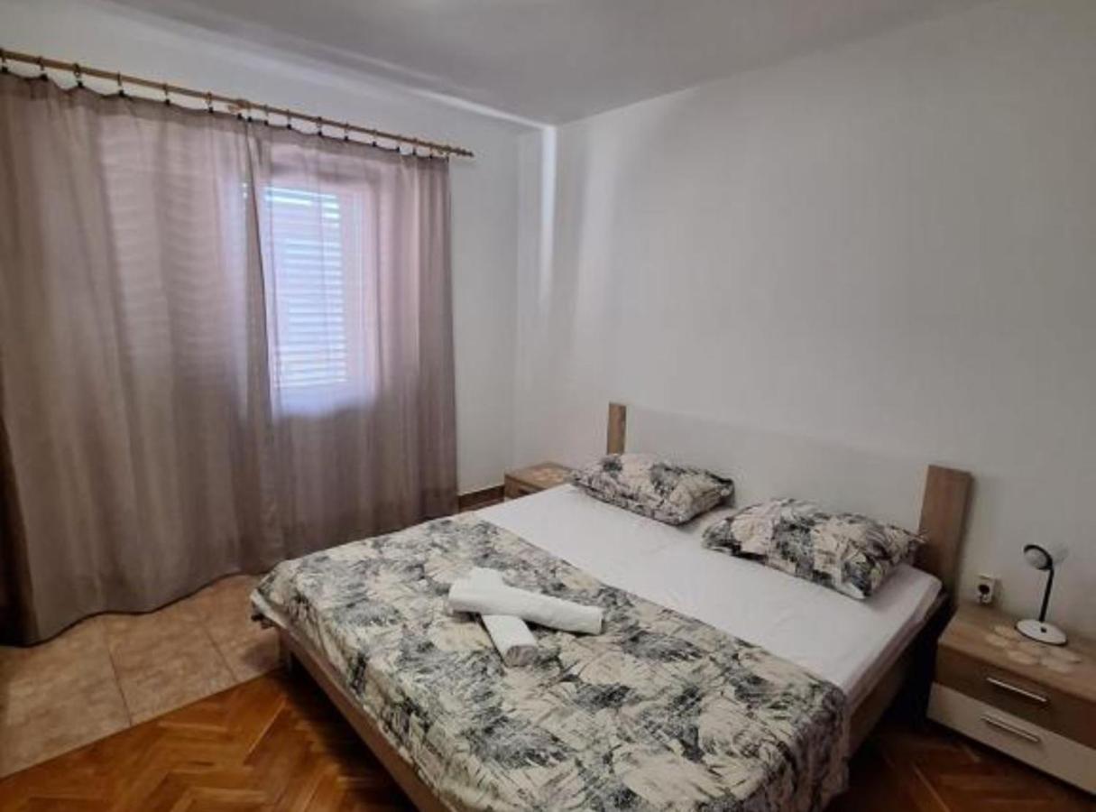 One Bedroom Apartment with Balcony
