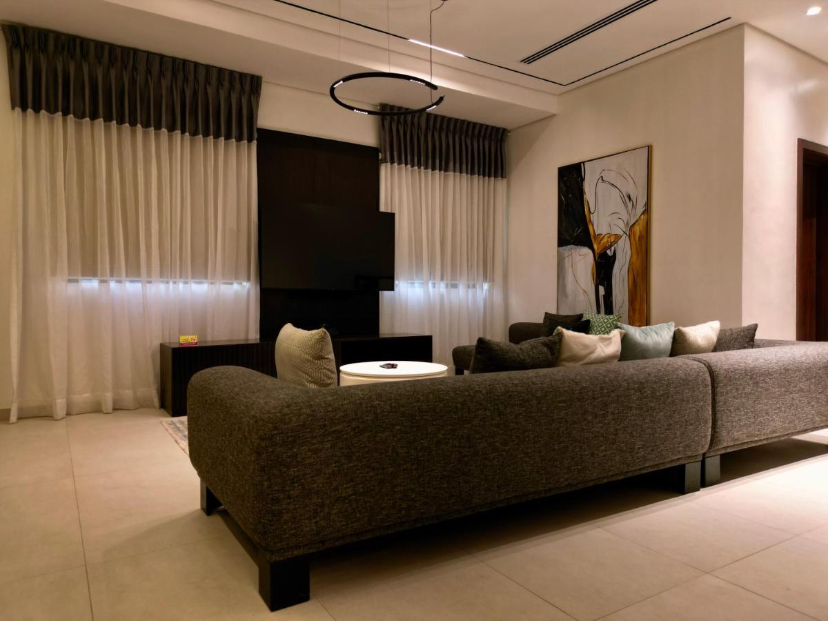 Double N Apartment Ikeja - B&B