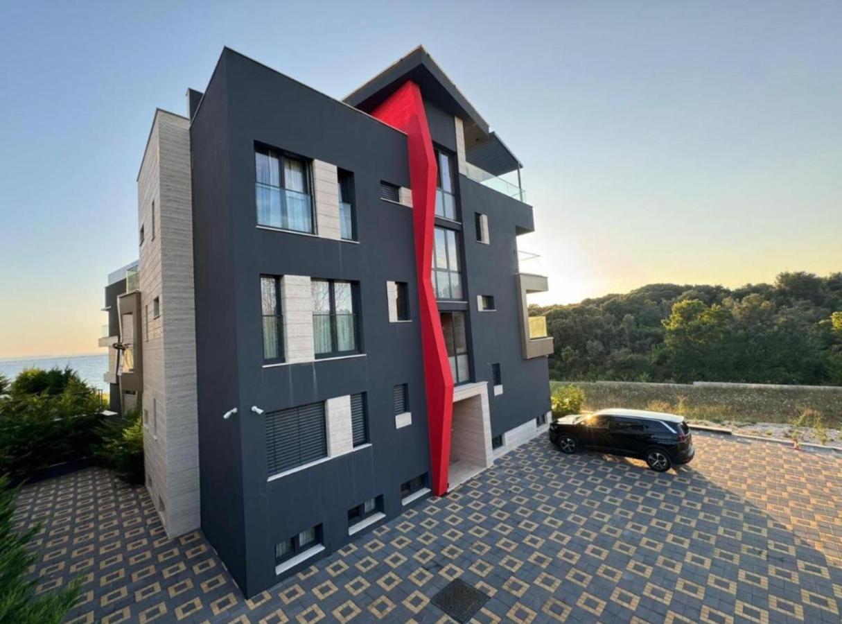 Leonarda Waterfront Residences - Ferienwohnung Kožino