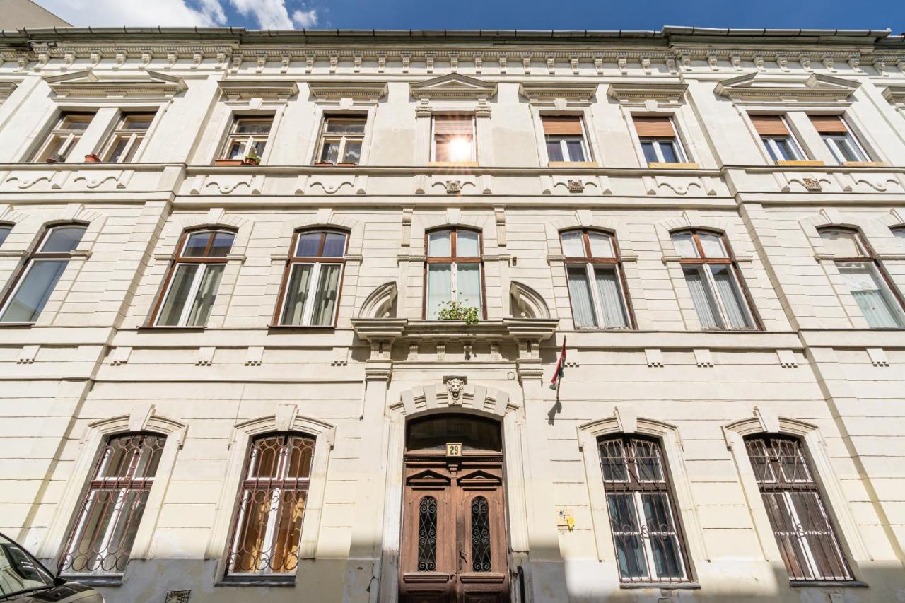 Cosy Castleside Apartment - B&B Budapest