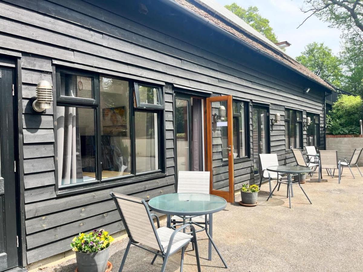 Tranquil One Bedroom Countryside Retreat - B&B