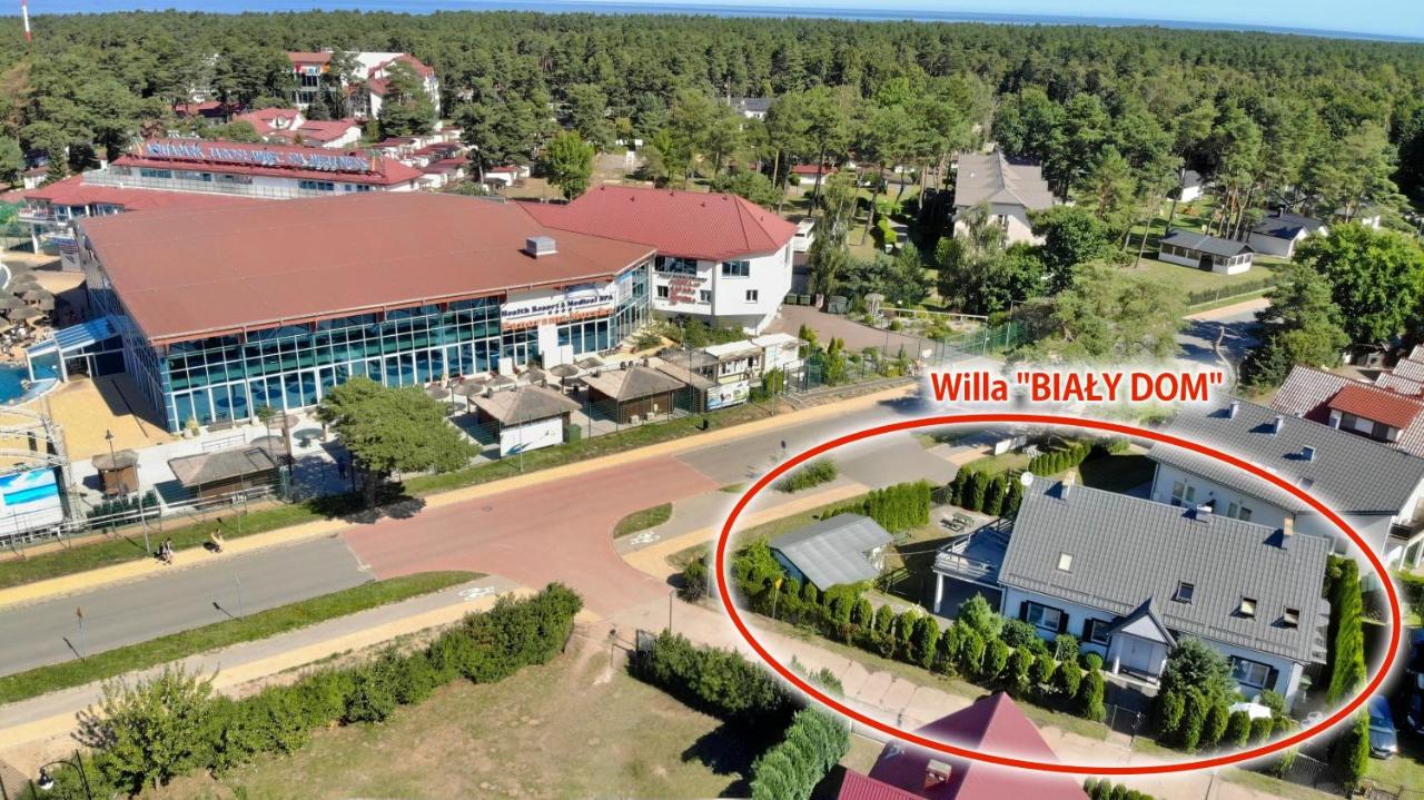 Willa Biały Dom - Aquapark Panorama Morska All Inclusive - Chambres d'hôtes Jarosławiec