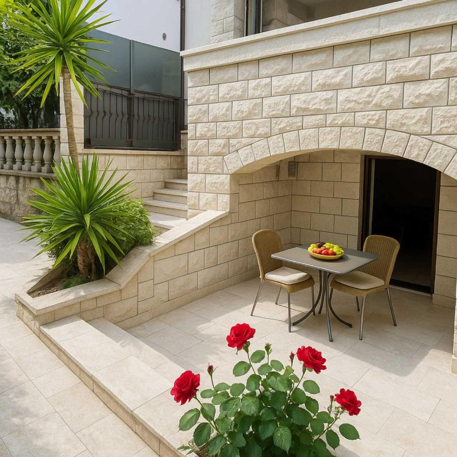 Appartamento con Vista Giardino