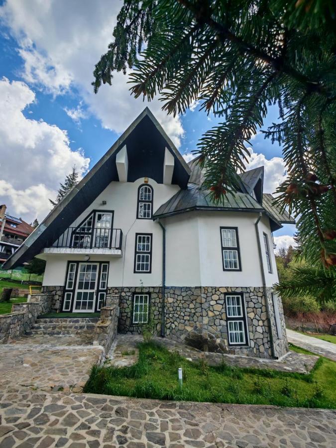 Pine Peak - Bed and Breakfast Predeal