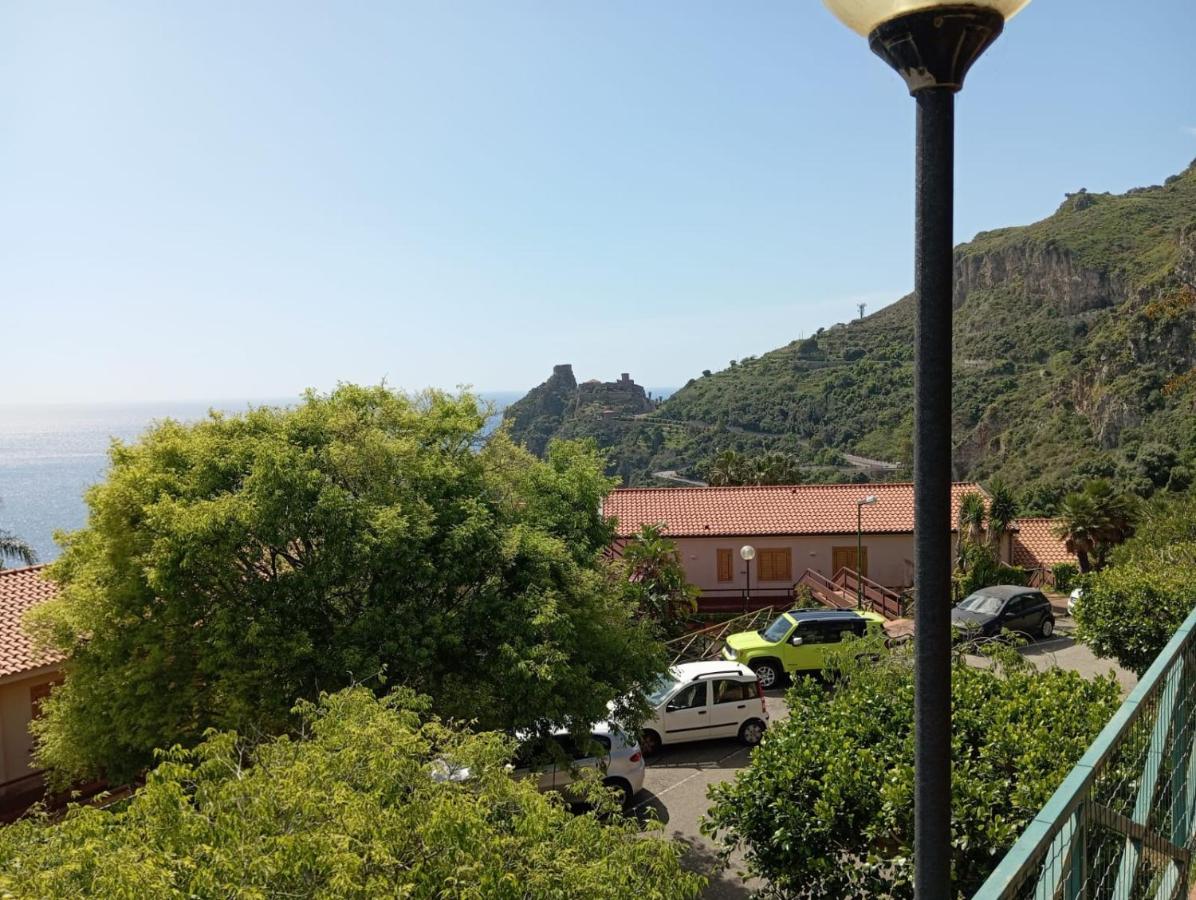 Casa Vacanze VISTA MARE - B&B Sant'Alessio Siculo