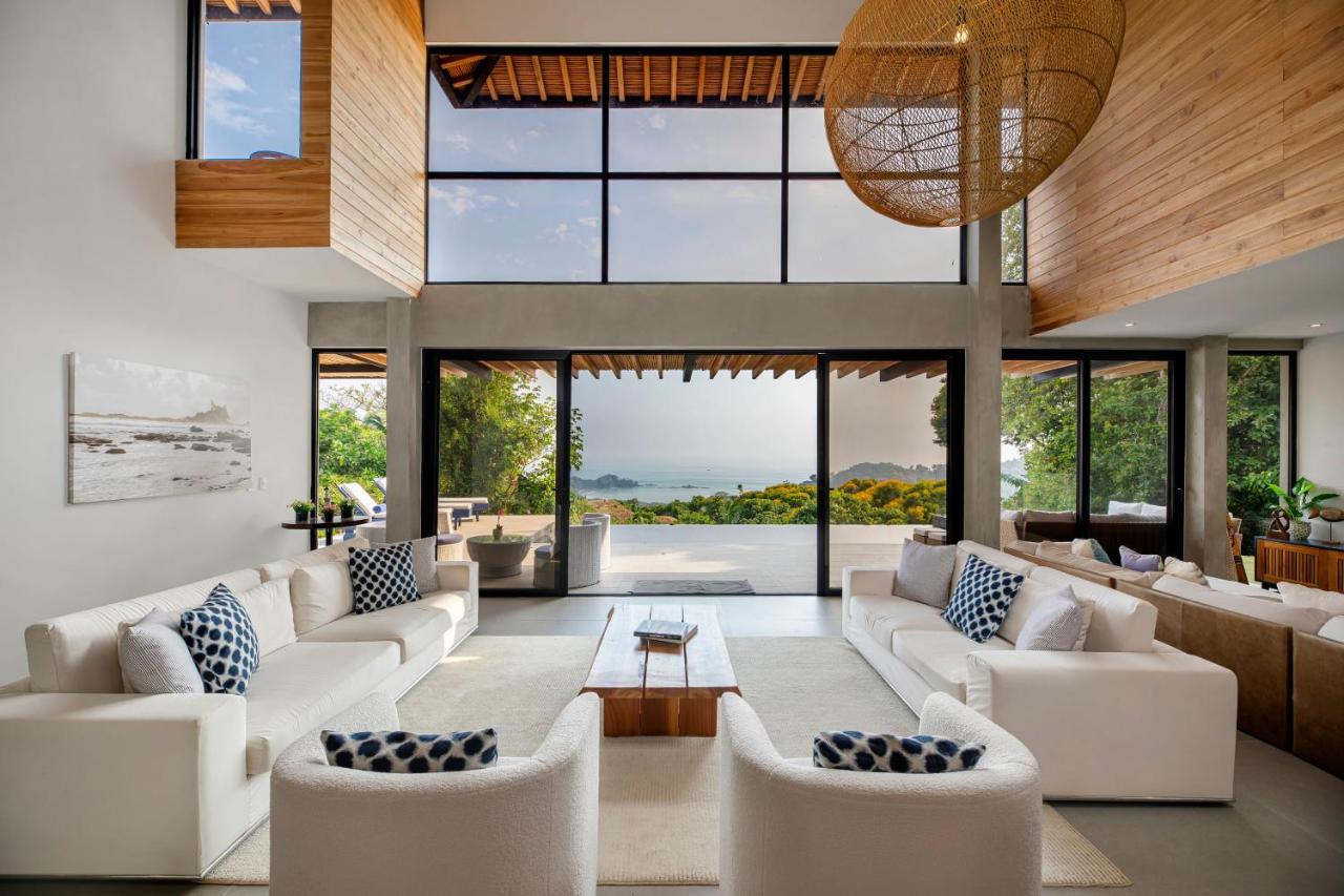 Villa Kañik - Luxury Retreat with Concierge Services - Bed and Breakfast Dominical