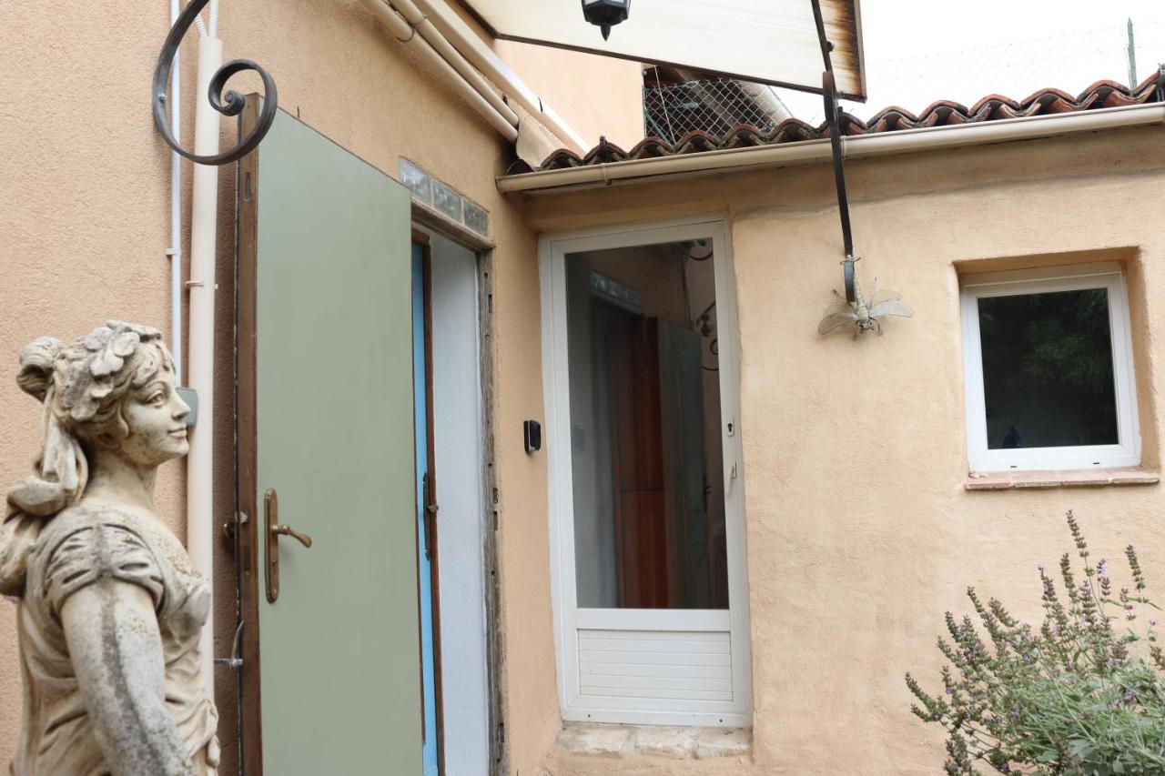 Estaque Cozy nest with a magical view of the sea - B&B