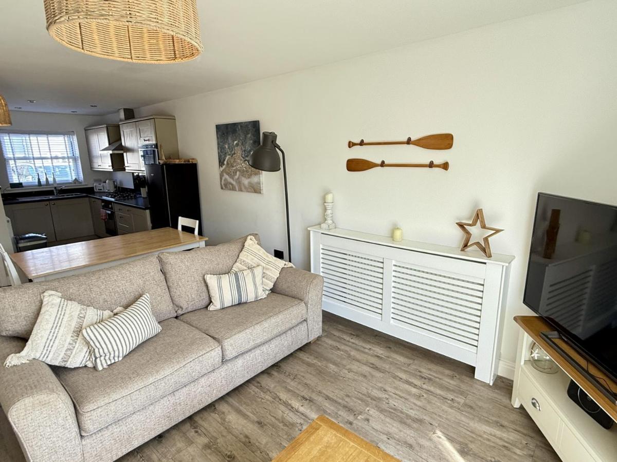 Waves at The Bay - Part of the The Bay Filey Holiday Village with pool, gym and direct beach access, pub, restaurant, tennis and meadows walks - Chambres d'hôtes Reighton
