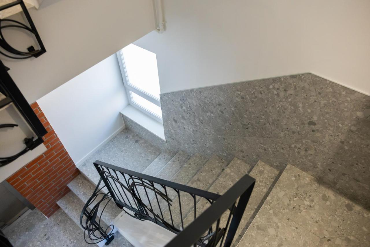 Juno New Boutique Building Apartment with private parking - B&B