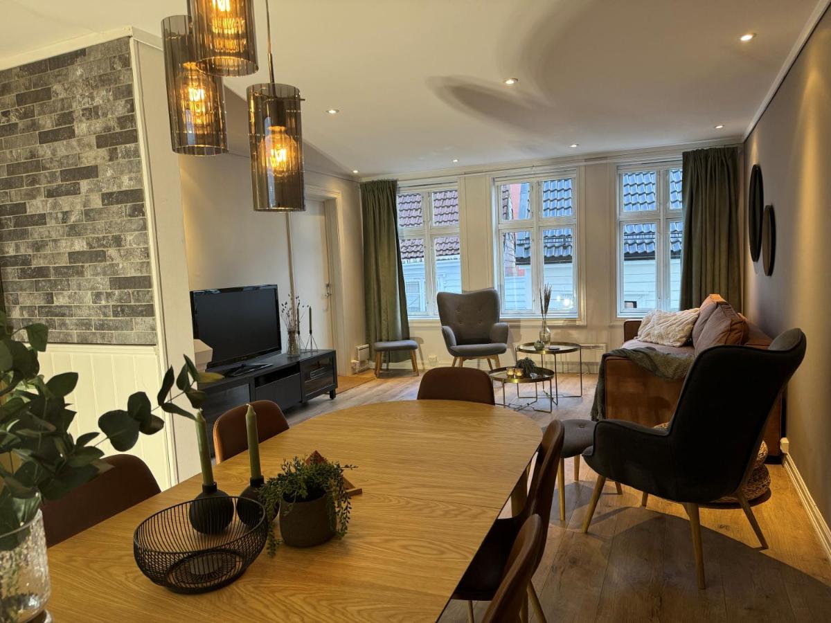 Bergenshus rett ved Bryggen i Bergen - B&B