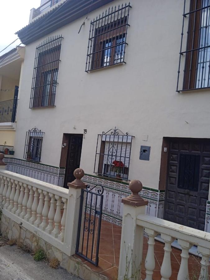 01 Habitación en hogar tranquilo, casa conpartilhada - B&B Málaga