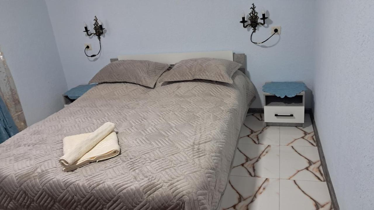 Manan Guesthouse - B&B Chkalovka