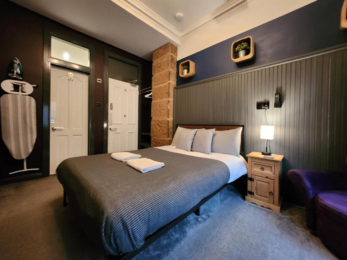 Deluxe Double Room with Shower