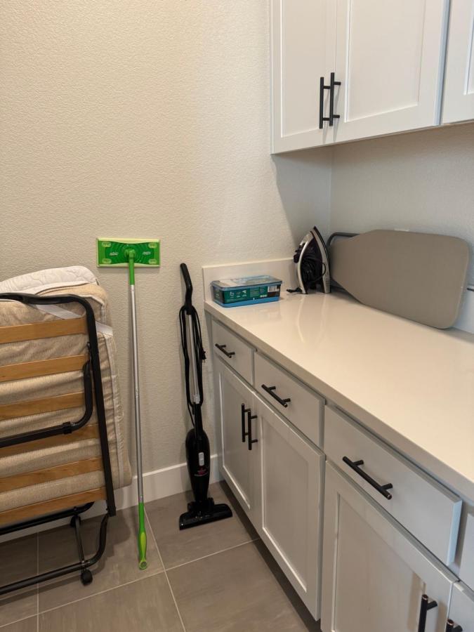 Entire Cozy Guest Home - Chambres d’hôtes Roseville