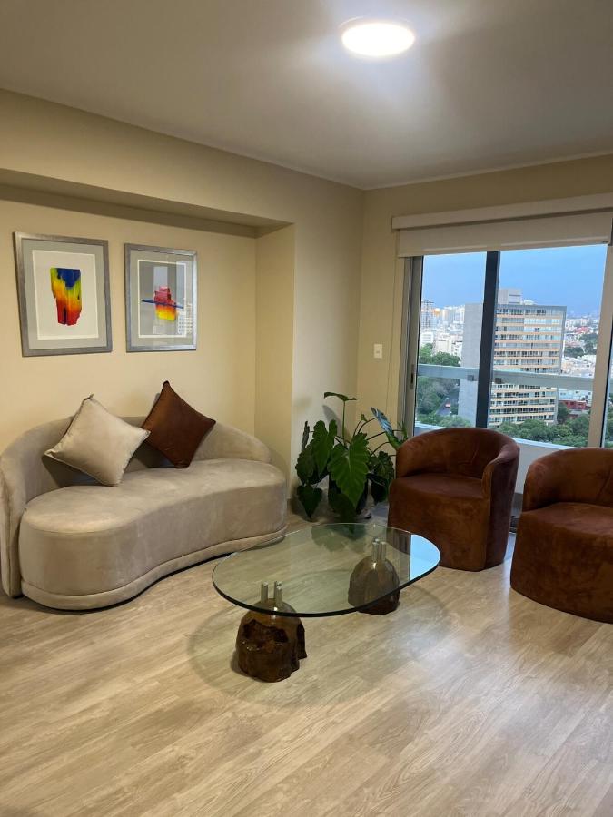 Premium apartment with AC Miraflores - Ferienwohnung Lima