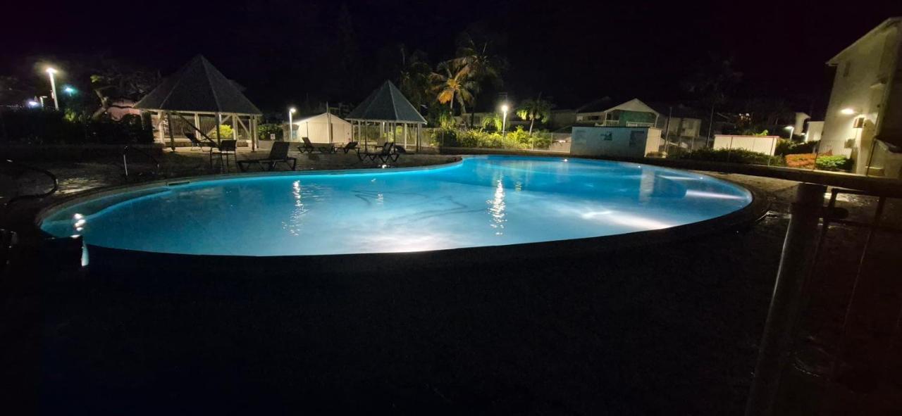 Appartement F2 Vue Piscine - B&B