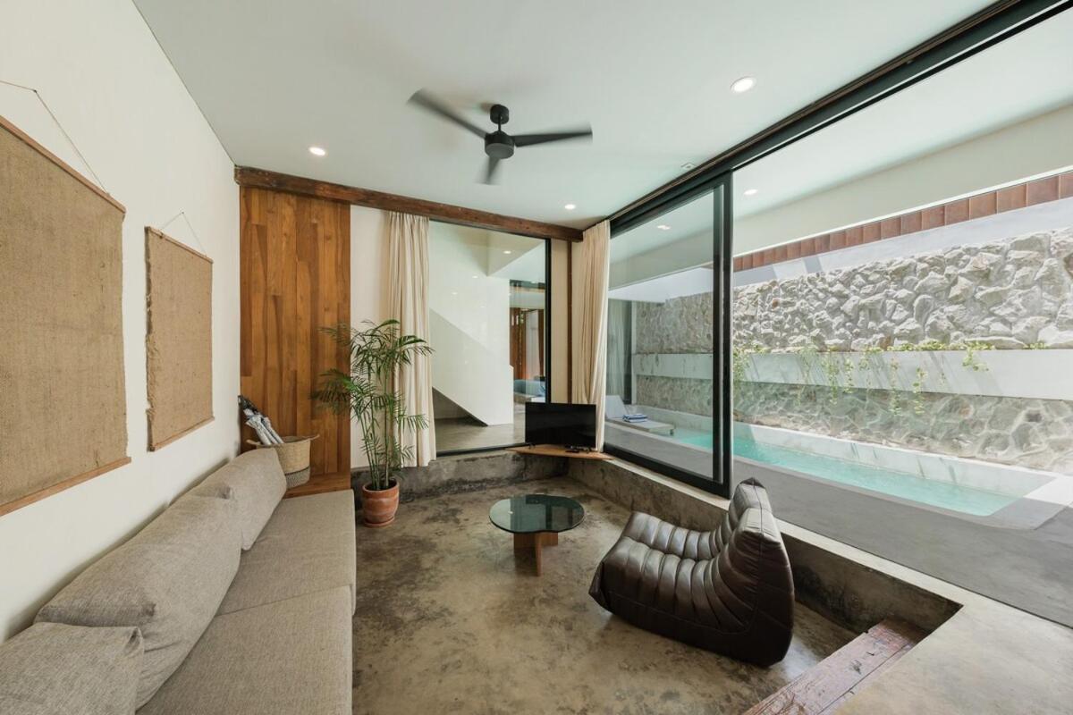 Villa Kiri - Modern 2BR Hideaway Rooftop & Private Pool - Bed and Breakfast Seminyak