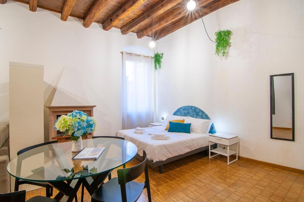 RomeoHouse - Central with wifi - B&B Verona