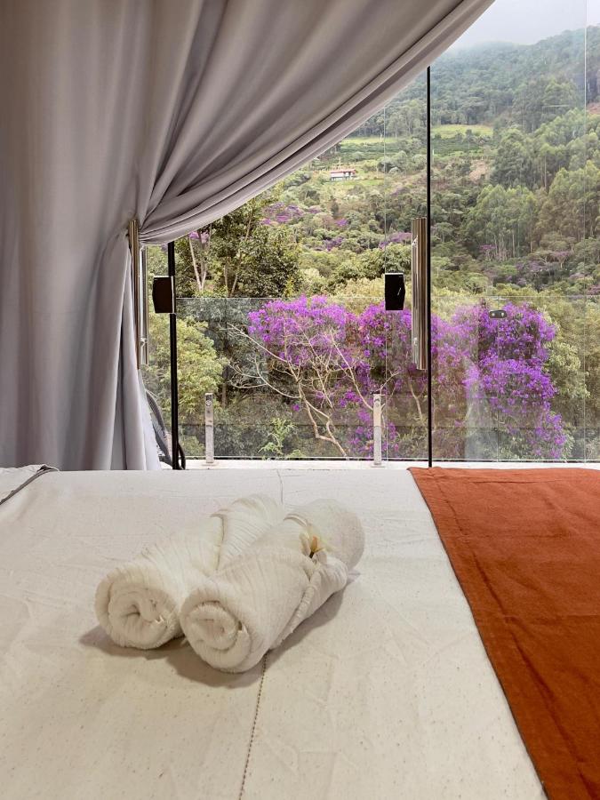 Chalé Ipe Amarelo - B&B