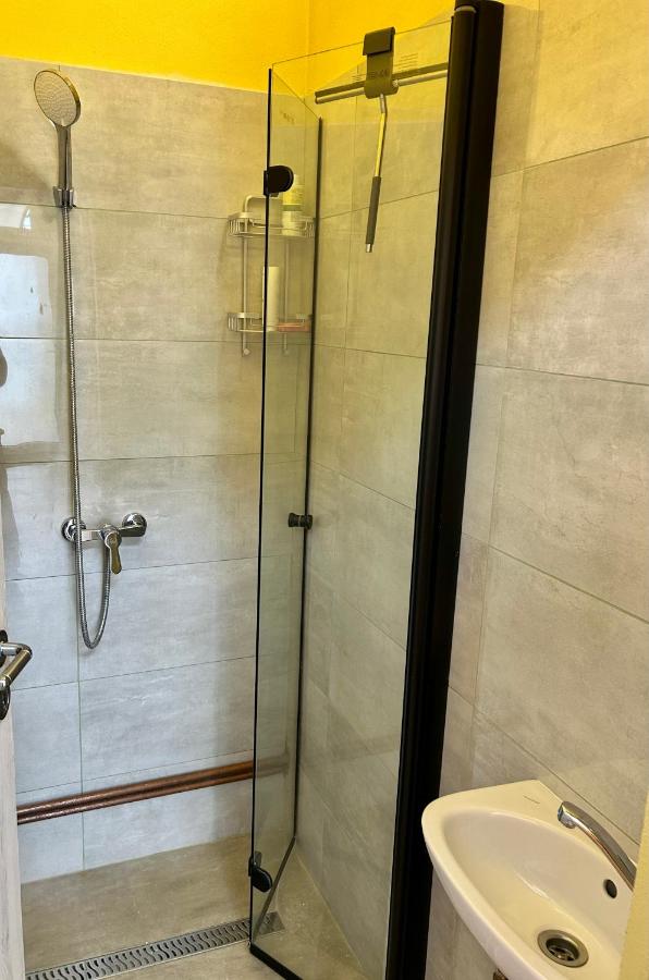 Camera Matrimoniale con Bagno Privato