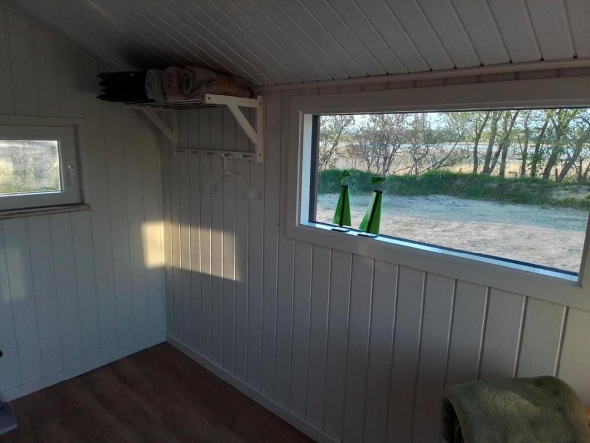 One-of-a-kind waterfront wooden house - Chambres d’hôtes Hejls