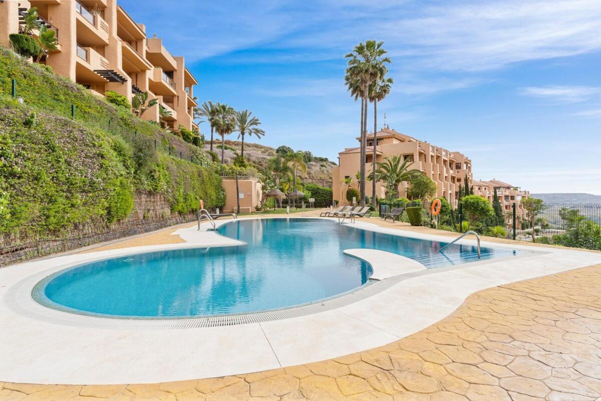 Modern Calanova Sea Golf apartment - B&B