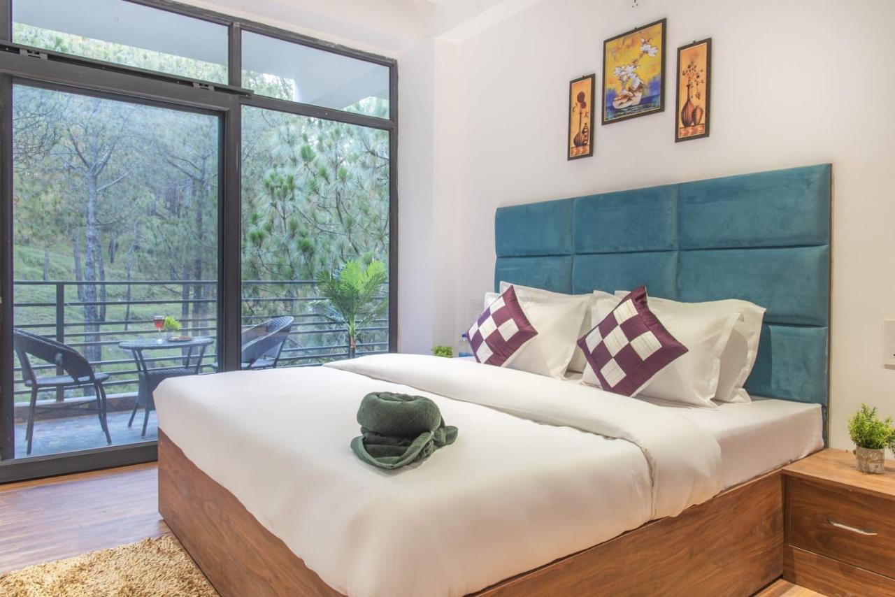1BHK AC APARTMENT I WITH PRIVATE BALCONY I VALLEY VIEW I ReSTAURANT I COUPLE FRIENDLY - Chambres d’hôtes