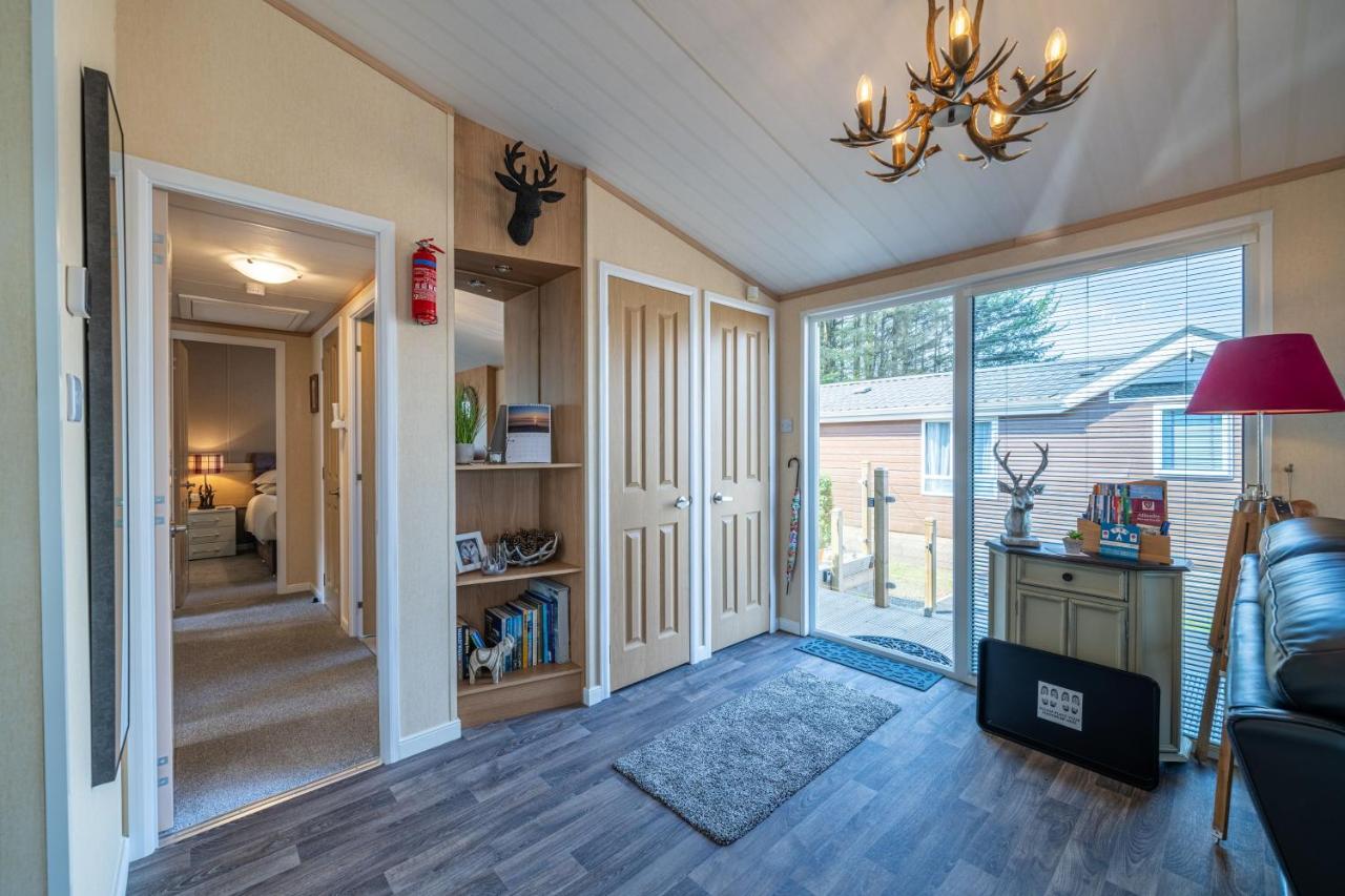 Antler Lodge - Meadows Retreat Lodge Park - B&B Plumbland