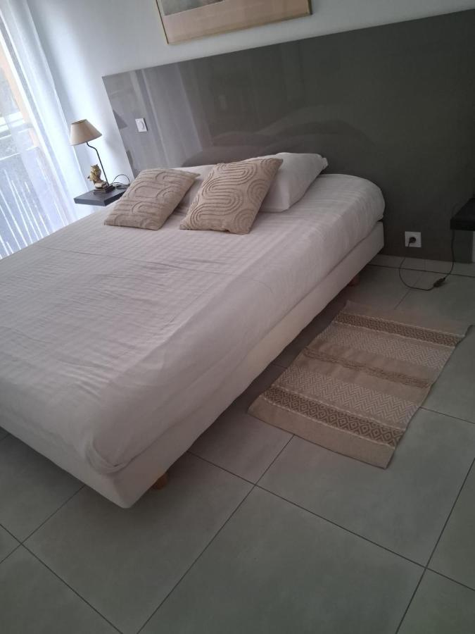 Hyper centrale parking privé plage à 3 min à pied, Saint Raphael - Chambres d’hôtes Saint-Raphaël