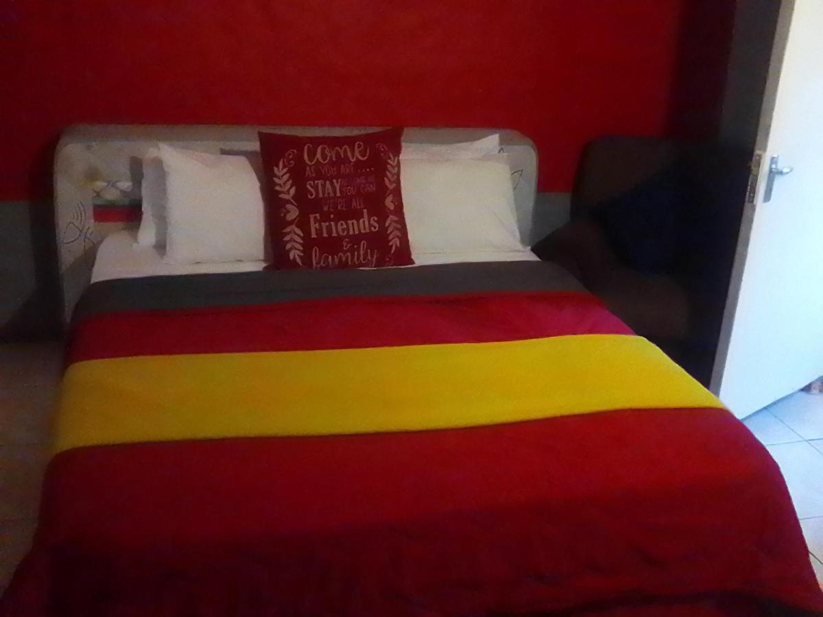 M and M Home from Home - Ferienwohnung Port Edward