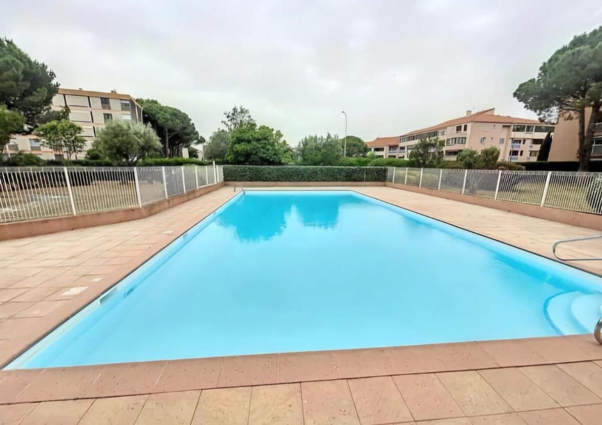 Studio with pool and tennis - B&B Fréjus